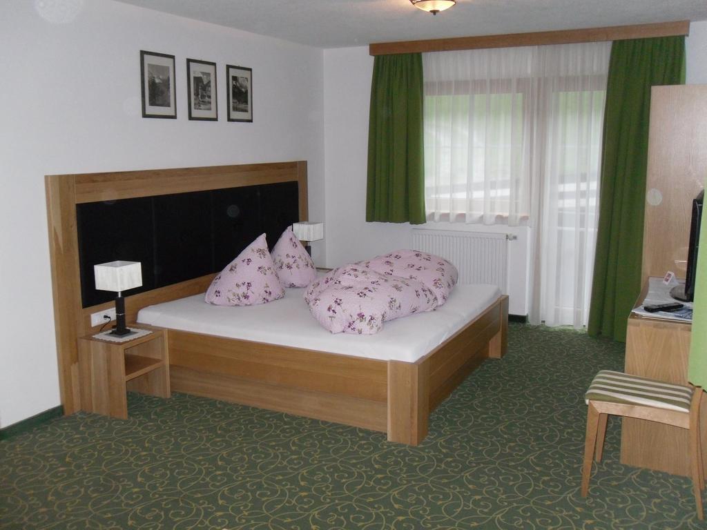 Jenneweinhof Otel Tux Dış mekan fotoğraf