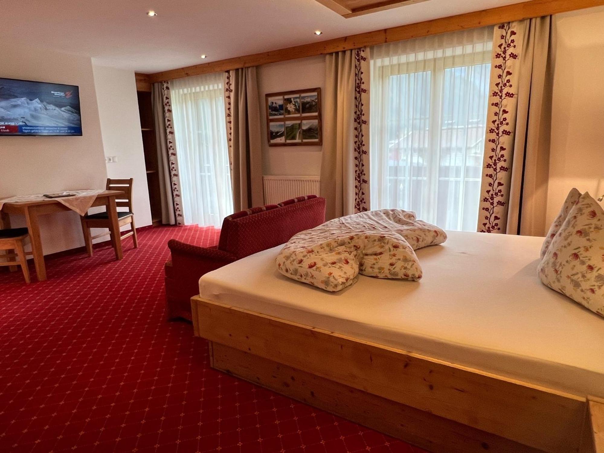 Jenneweinhof Otel Tux Dış mekan fotoğraf