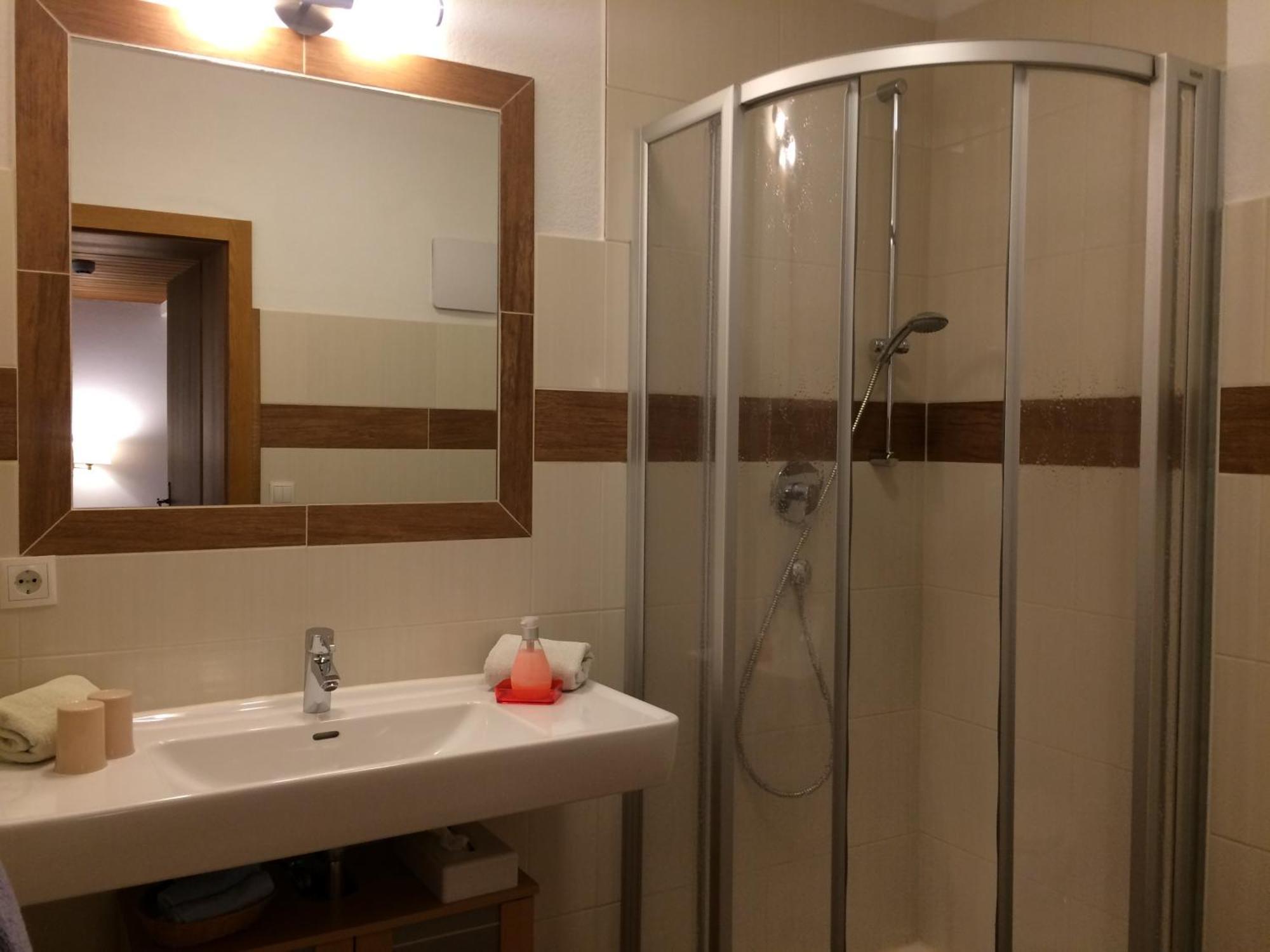 Jenneweinhof Otel Tux Dış mekan fotoğraf