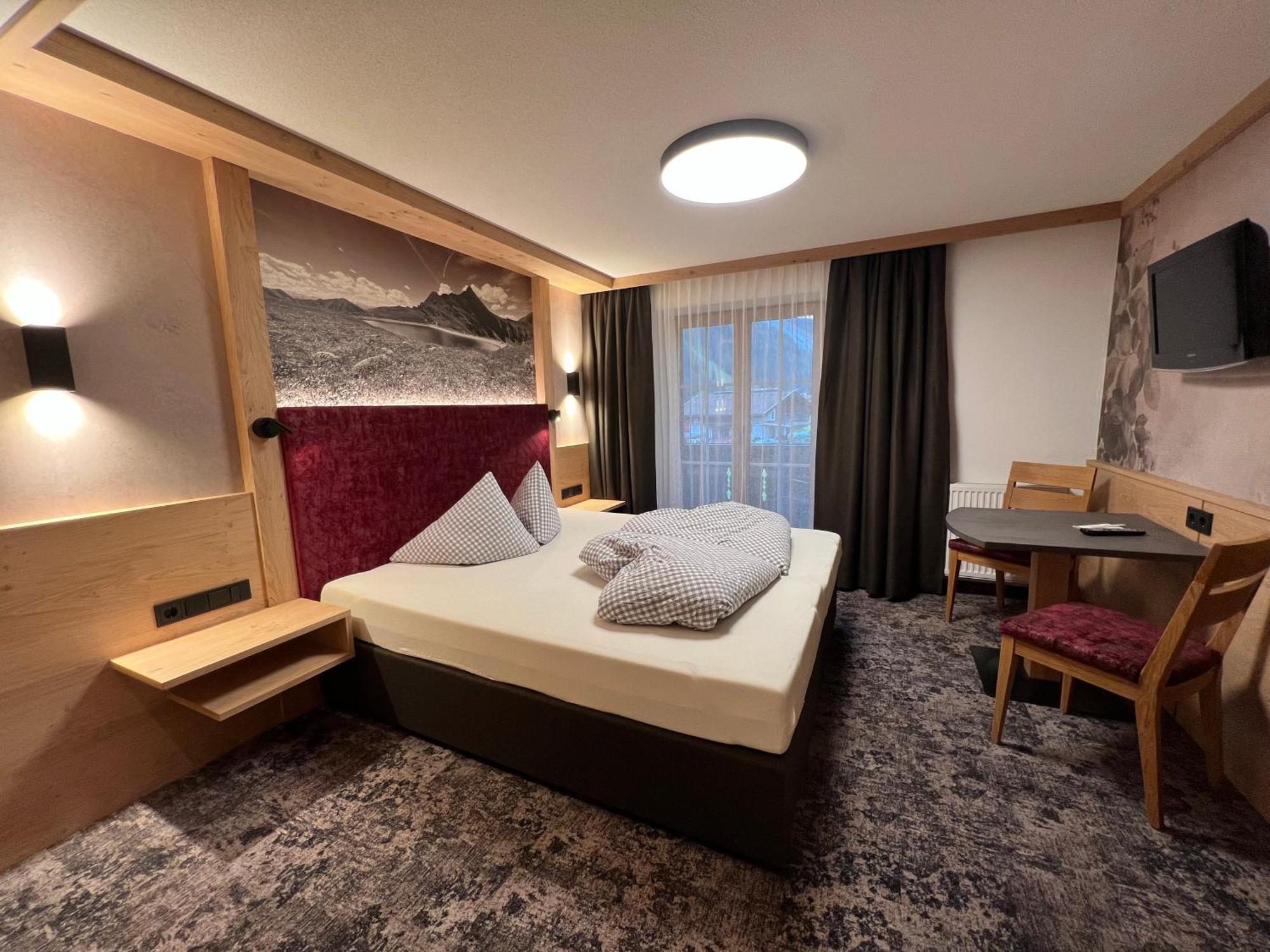 Jenneweinhof Otel Tux Dış mekan fotoğraf