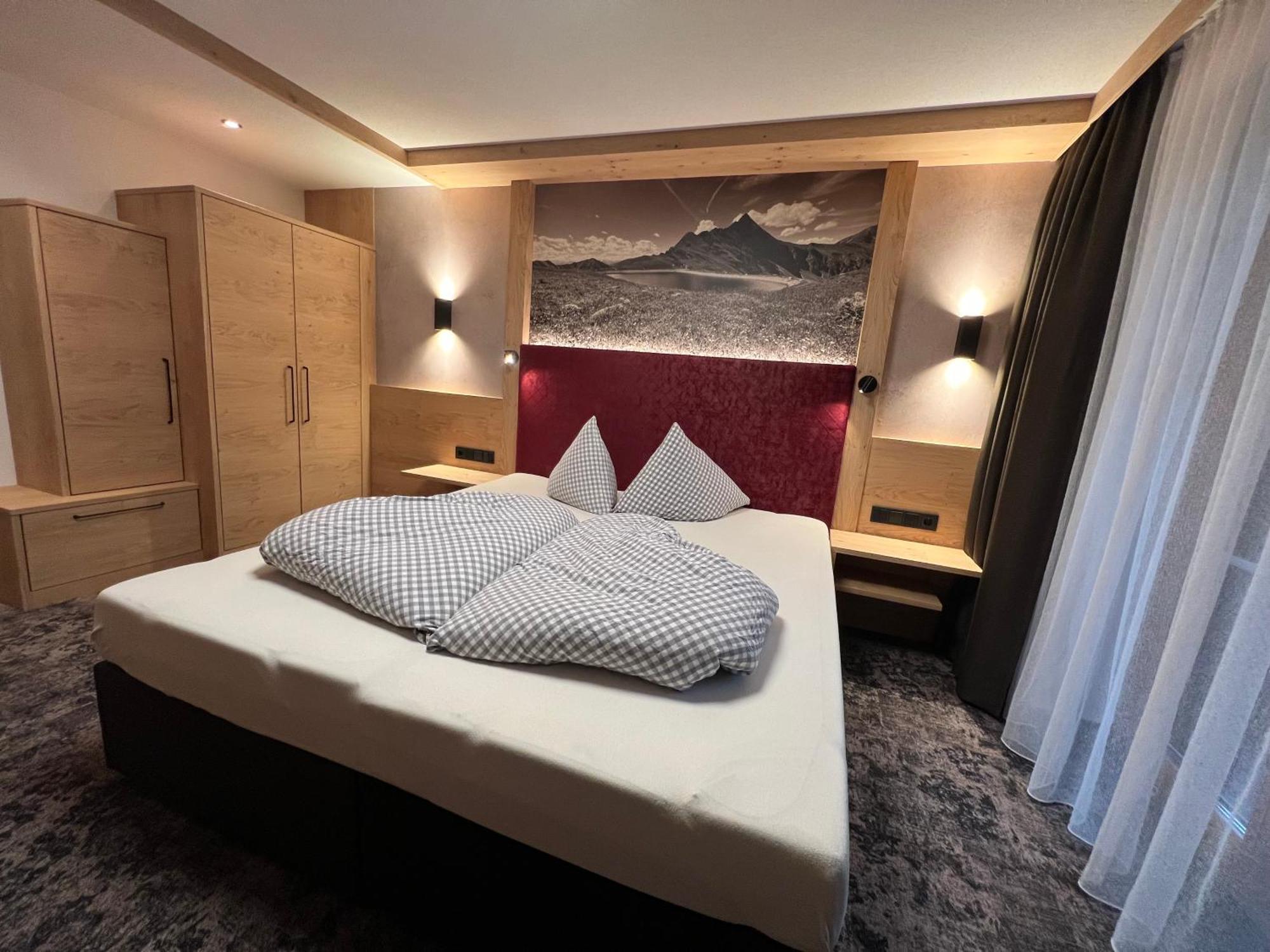 Jenneweinhof Otel Tux Dış mekan fotoğraf