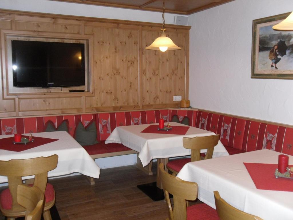 Jenneweinhof Otel Tux Dış mekan fotoğraf