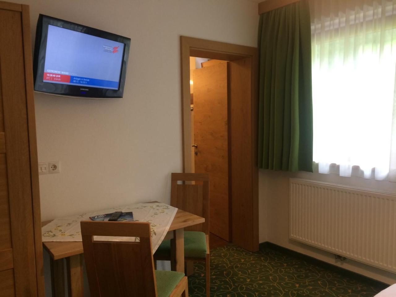 Jenneweinhof Otel Tux Dış mekan fotoğraf