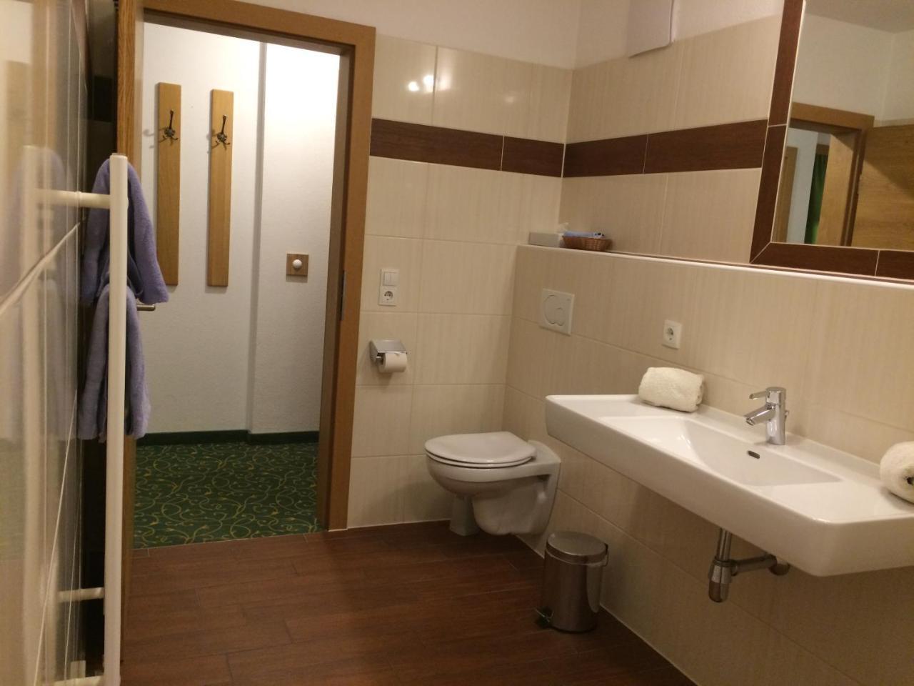 Jenneweinhof Otel Tux Dış mekan fotoğraf