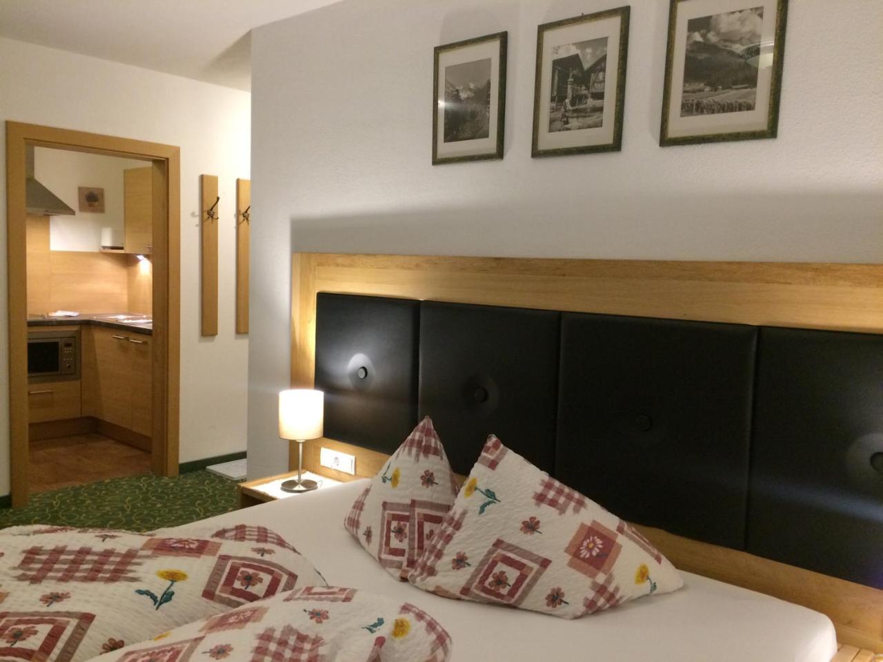 Jenneweinhof Otel Tux Dış mekan fotoğraf